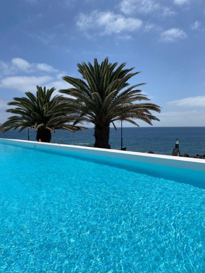 Sol Eterno - Luxury Aparmtent With Direct Oceanview And Extra Services Costa Teguise Exterior photo